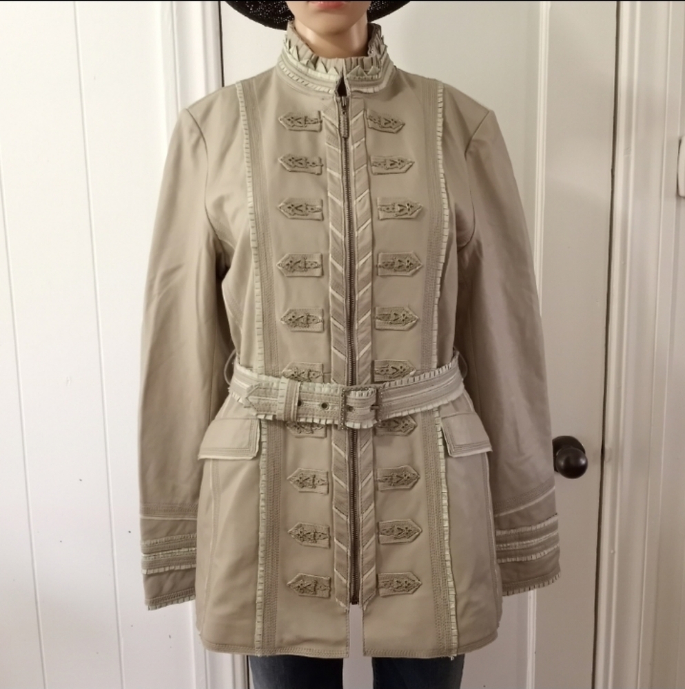 Ebene by Patrick Assuline Gray Green Lamb Leather Coat with Belt Juniors…